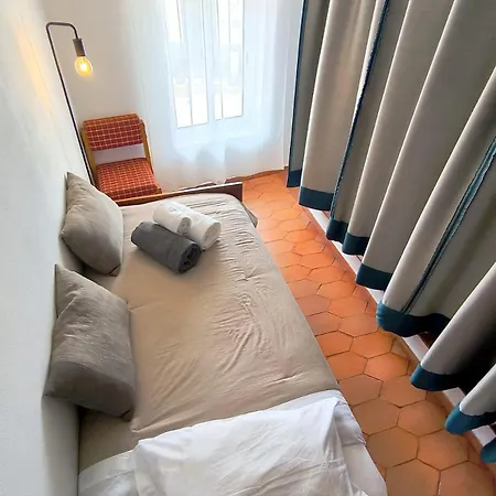 Marluz Apartment *