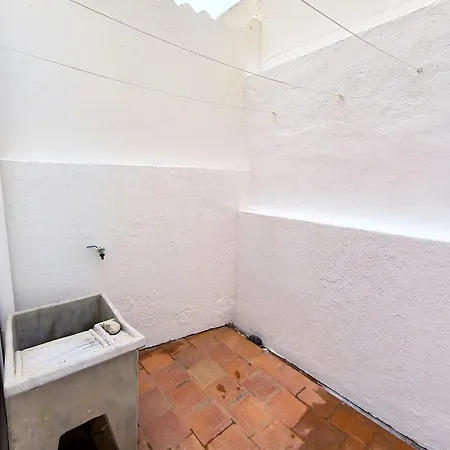 Marluz Apartment *